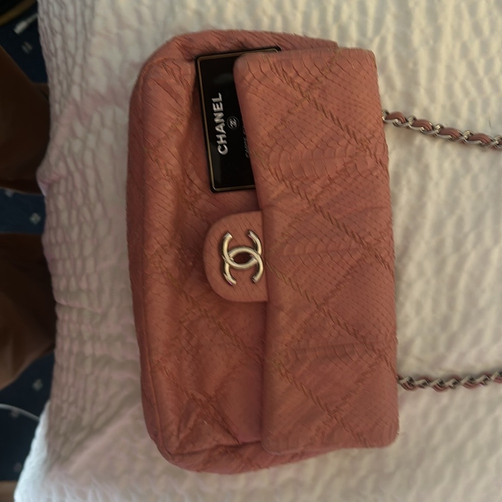 another bag that I got for my wife so I hope someone gives it a good home